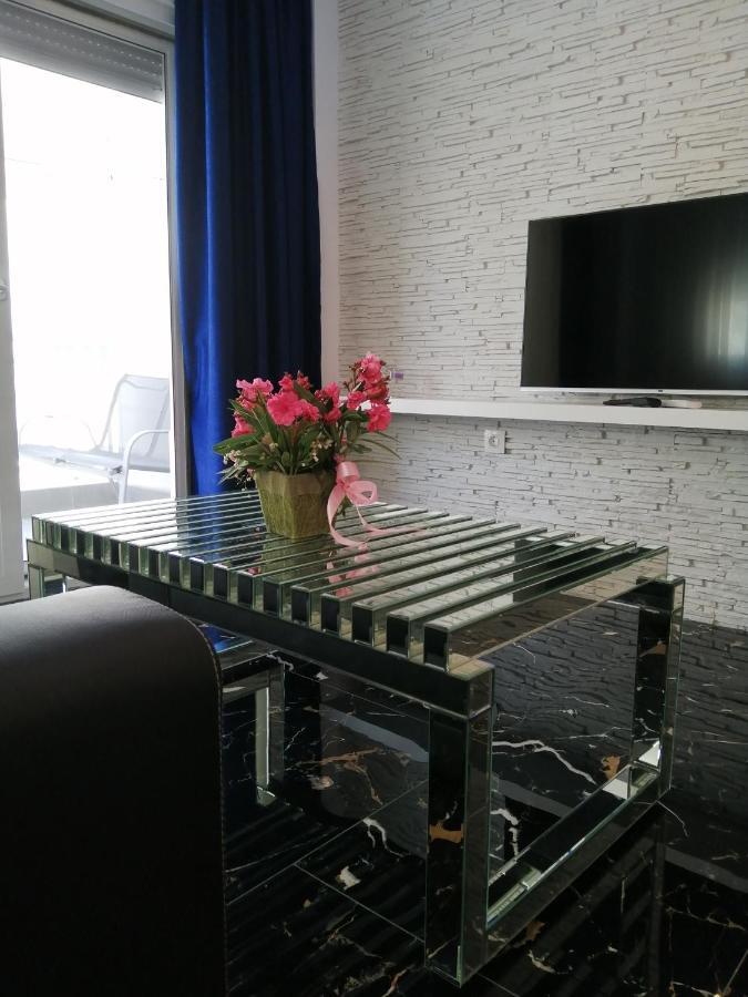 Totani Lux Apartment Peraia  Exterior photo