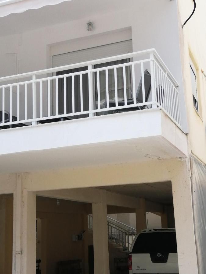 Totani Lux Apartment Peraia  Exterior photo